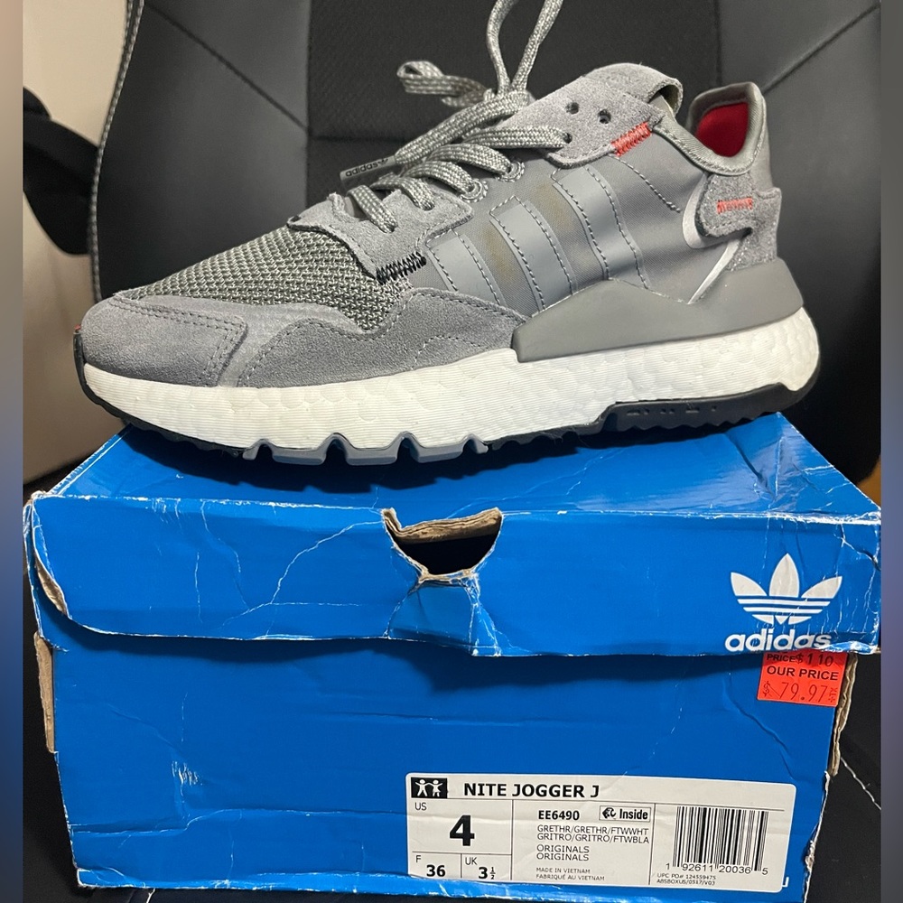 Sneaker